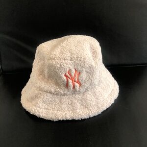 Cream Fleece NYC Bucket Hat
